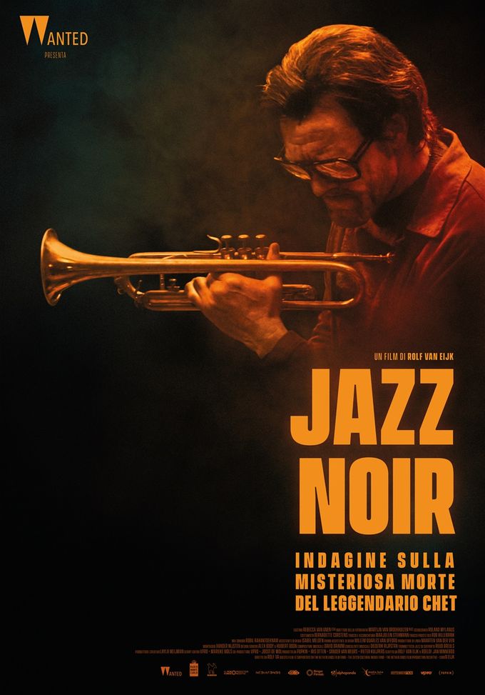 siamo molto lieti di informarvi che i soci del Louisiana Jazz Club, grazie alla collaborazione con il Circuito Ariston, potranno usufruire di uno sconto in biglietteria sul biglietto del film “Jazz Noir”, di Rolf van Eijkin, indagine sulla morte misteriosa del leggendario musicista Chet Baker, in  programma all’Ariston lunedì 22 (16 e 21), martedì 23 (ore 19) e mercoledì 24 novembre (ore 19). Il biglietto per i soci del Louisiana sarà di 8 euro (anziché 10); una piccola cosa ma un importante segno del riconoscimento del ruolo centrale che, da sempre, il nostro club ha avuto nella diffusione della musica Jazz in città e oltre. Ricordiamo che Chet Baker si è esibito più volte a Genova, la prima volta nel 55 al teatro Universale, poi con Romano Mussolini nei primi anni sessanta al teatro Margherita e infine 2 volte nella storica sede di Piazza Matteotti alla fine degli anni settanta. La foto della pagina Facebook del Louisiana jazz club ritrae appunto Chet Baker nel concerto tenutosi nell'autunno del 79.